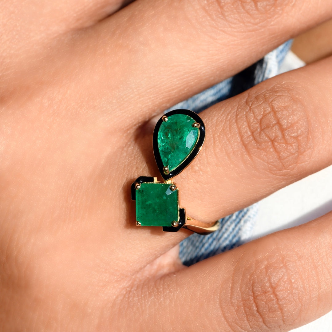 18K Yellow Gold Toi Et Moi Emerald Ring